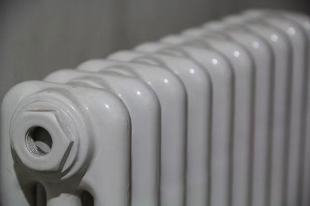 EpiDom.ru | Какие радиаторы отопления лучше ставить в квартире чугунные или биметаллические